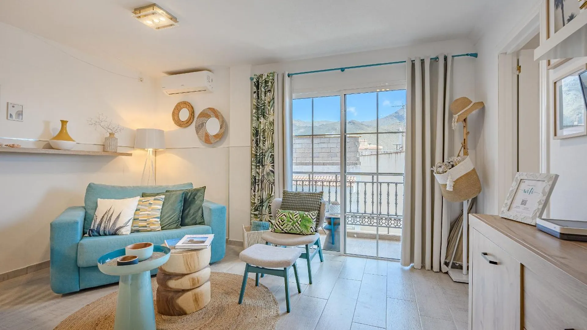 Casa Azul-Modern Apartment - Boutique-Style - Adeje - By Feel Your Holidays 아데제 스페인